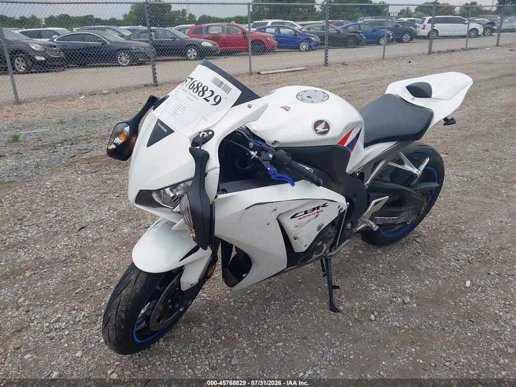 JH2SC5948CK400889 2012 HONDA CBR1000 photo no. 2