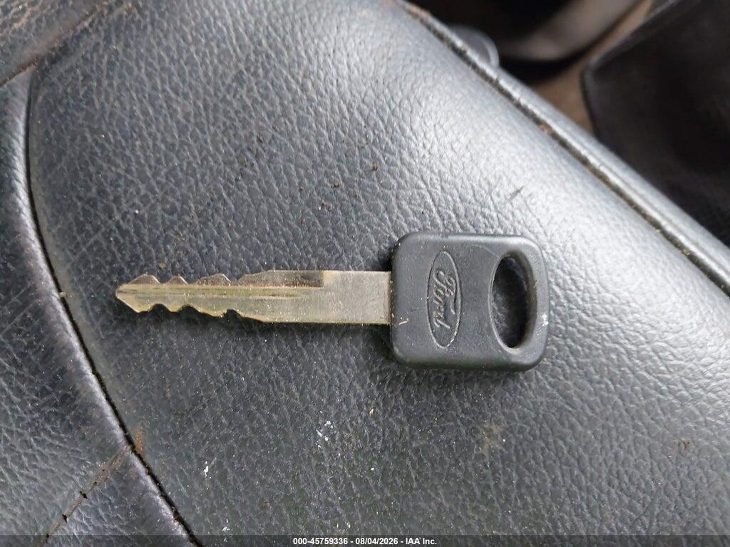 3FRPF7FC9BV116575 2011 FORD F-750 photo no. 11
