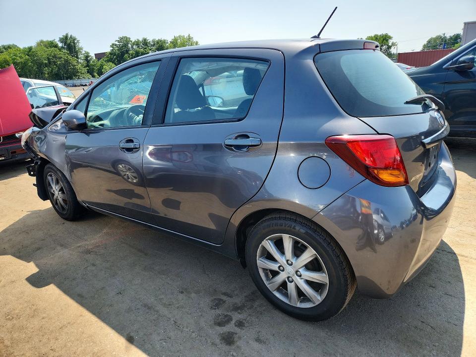 2017 TOYOTA YARIS 5-DOOR LE — Фото 2 из 13
