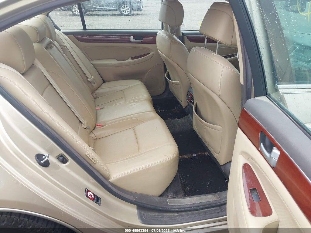 KMHGC4DD5CU188632 2012 HYUNDAI GENESIS photo no. 8