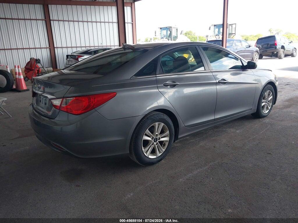 5NPEB4AC4CH343286 2012 HYUNDAI SONATA photo no. 4