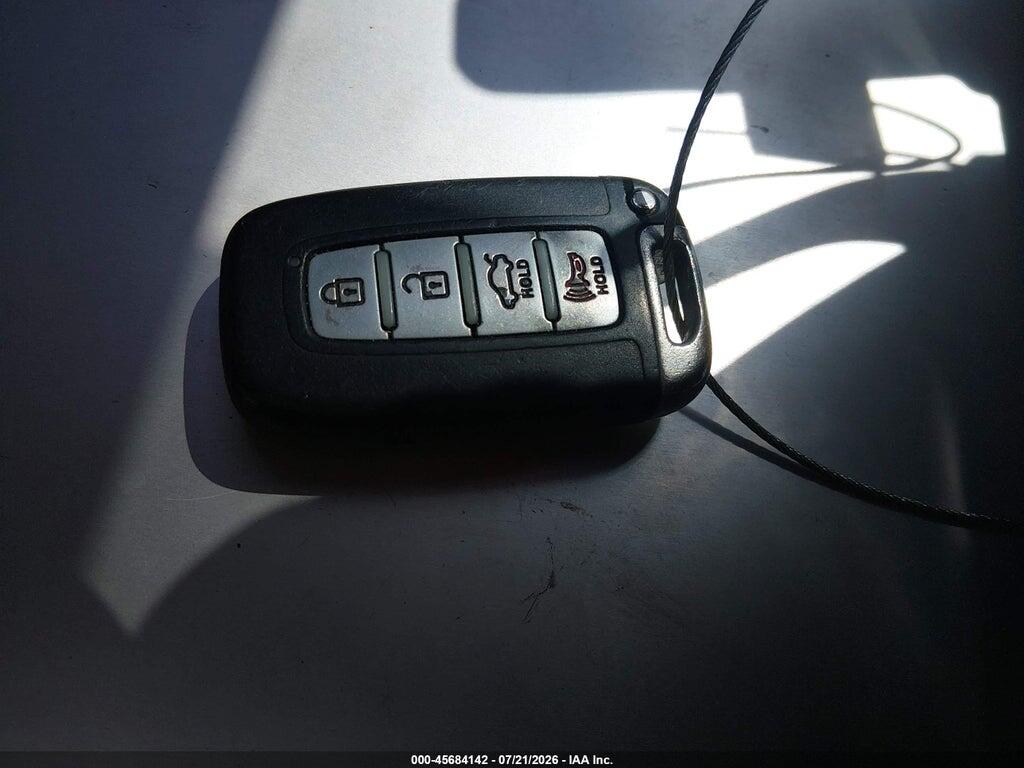5NPEC4AB0CH439713 2012 HYUNDAI SONATA photo no. 11