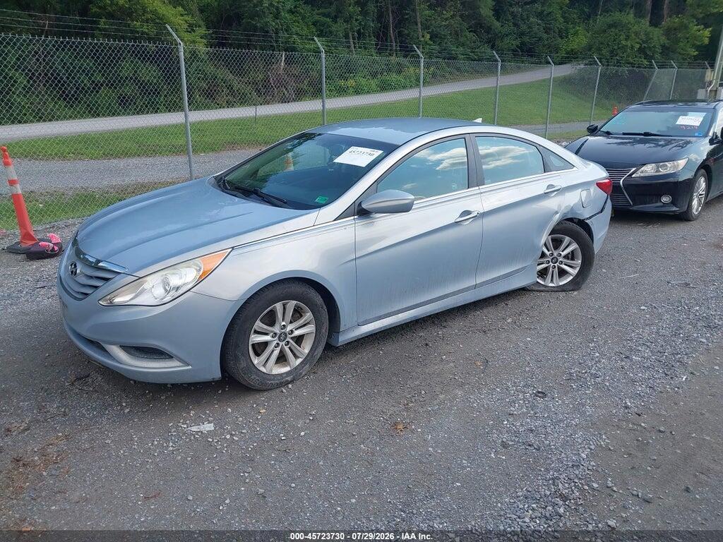 5NPEB4AC5CH382419 2012 HYUNDAI SONATA photo no. 2