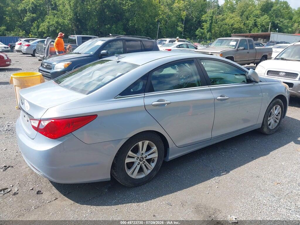 5NPEB4AC5CH382419 2012 HYUNDAI SONATA photo no. 4