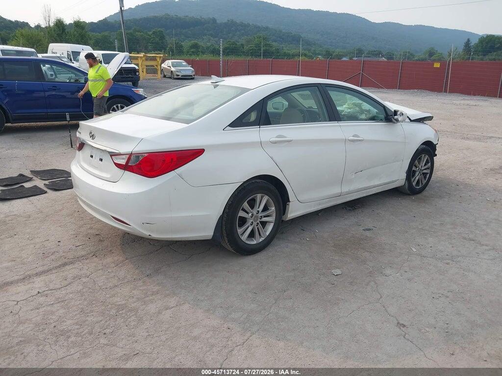 5NPEB4AC5CH408114 2012 HYUNDAI SONATA photo no. 4