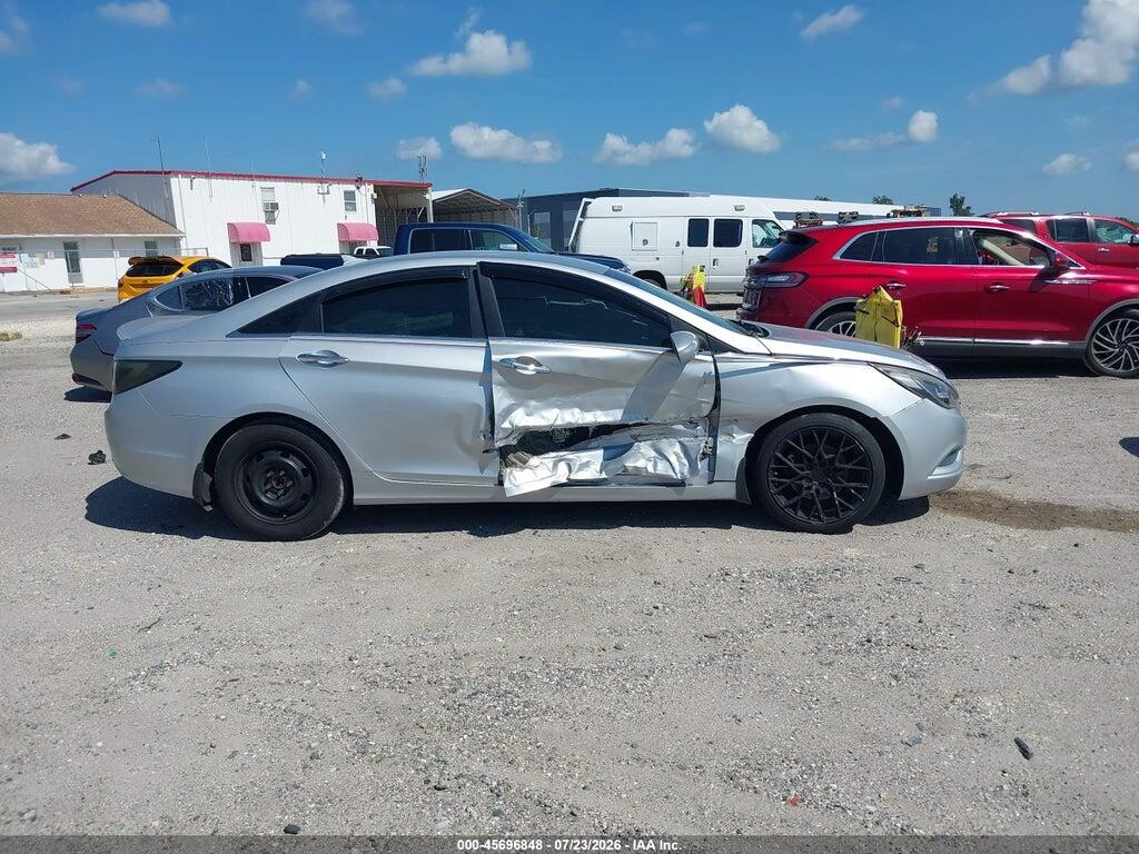 5NPEC4AB2CH341573 2012 HYUNDAI SONATA photo no. 12