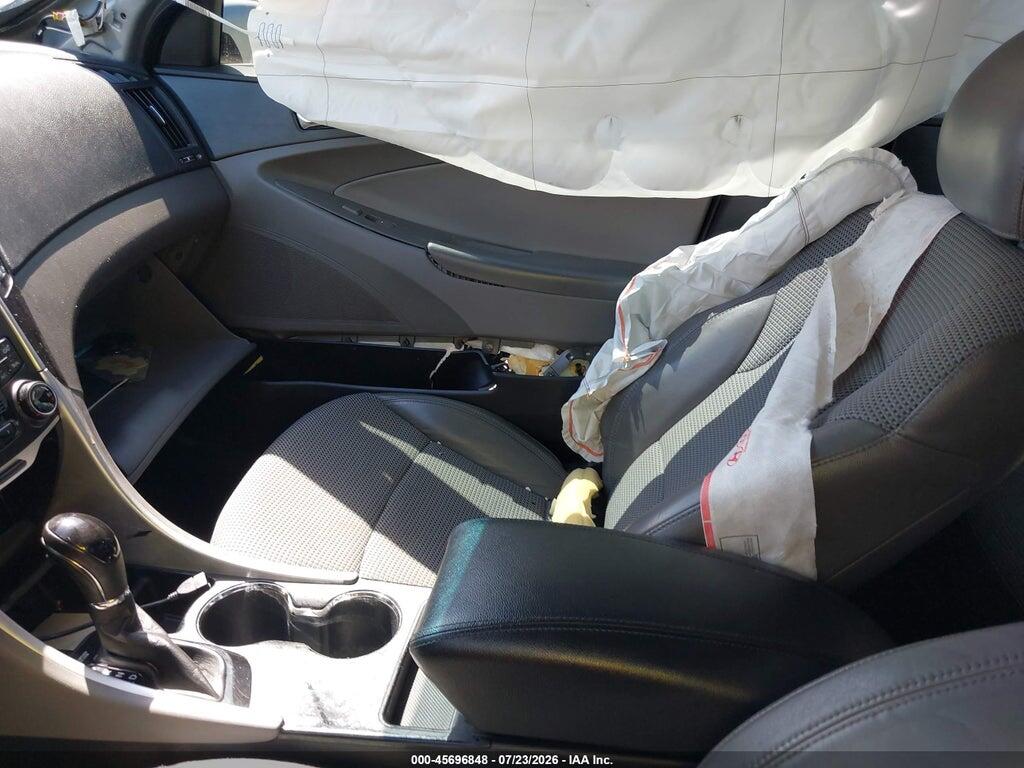 5NPEC4AB2CH341573 2012 HYUNDAI SONATA photo no. 5