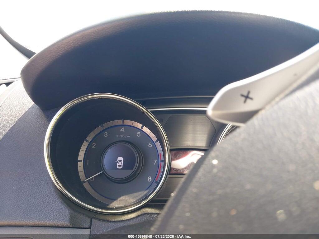 5NPEC4AB2CH341573 2012 HYUNDAI SONATA photo no. 7