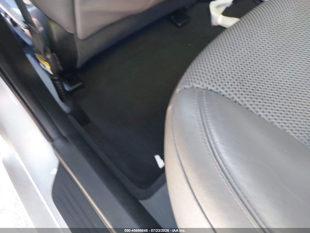 5NPEC4AB2CH341573 2012 HYUNDAI SONATA photo no. 8