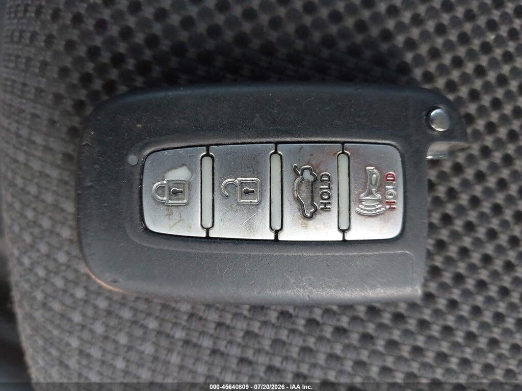 5NPEC4AC1CH389087 2012 HYUNDAI SONATA photo no. 11