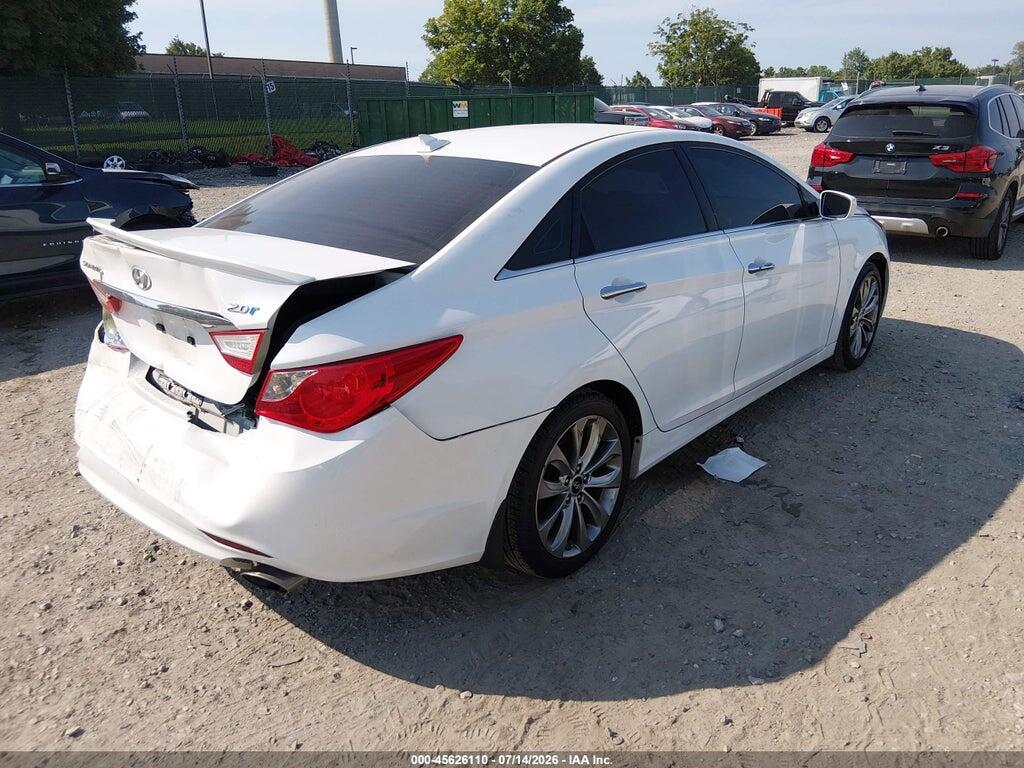 5NPEC4AB1CH443205 2012 HYUNDAI SONATA photo no. 4