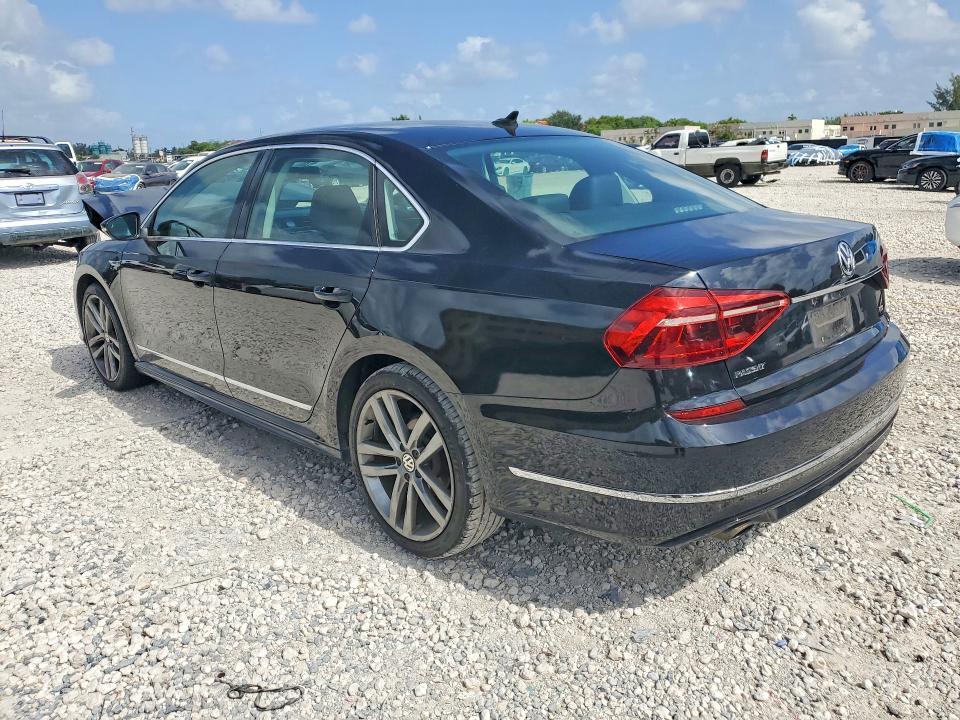 2017 VOLKSWAGEN PASSAT R-LINE — Фото 2 из 12