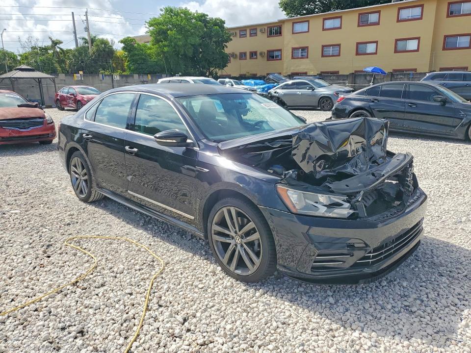 2017 VOLKSWAGEN PASSAT R-LINE — Фото 4 из 12