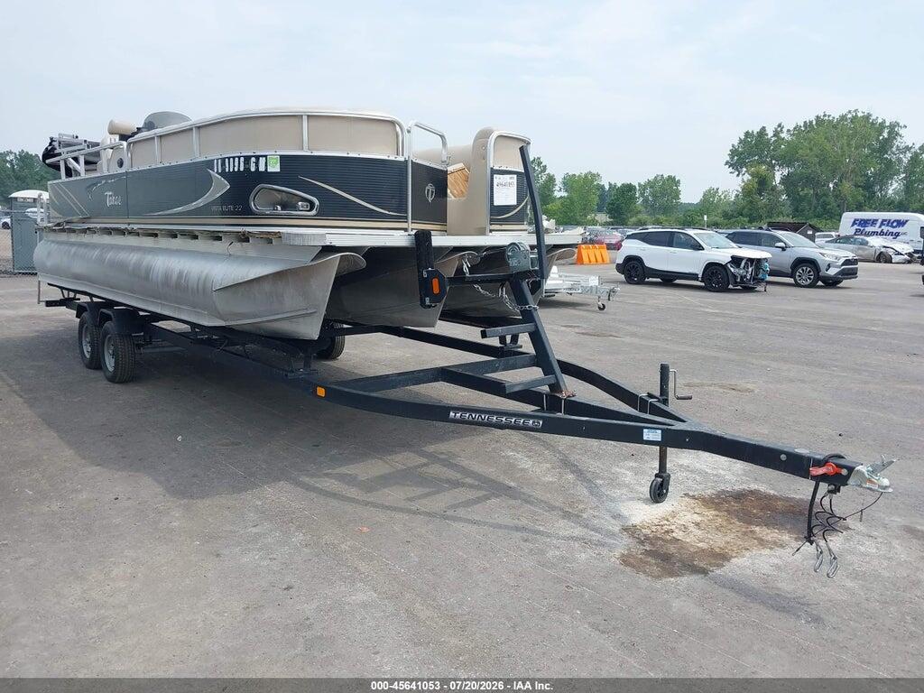 00000DVN55348C010 2010 TAHOE PONTOON OTHER photo no. 1