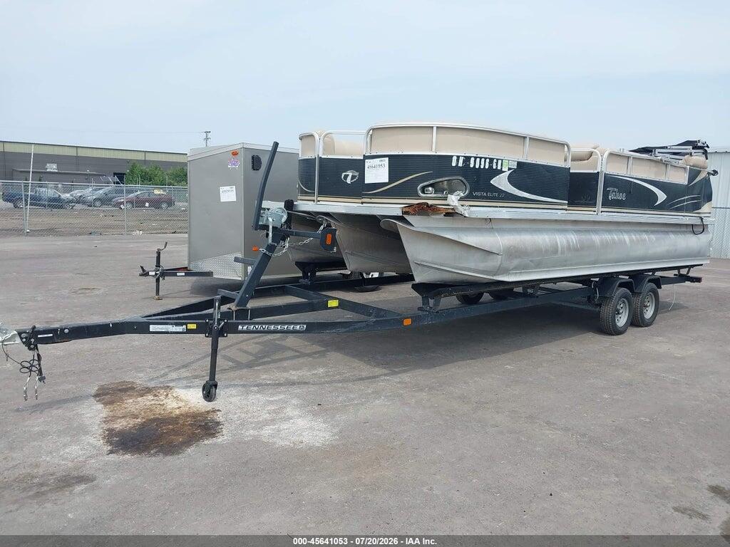 00000DVN55348C010 2010 TAHOE PONTOON OTHER photo no. 2