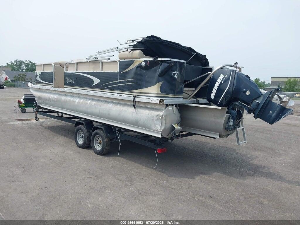 00000DVN55348C010 2010 TAHOE PONTOON OTHER photo no. 3