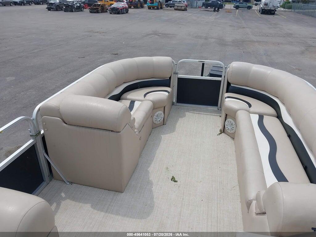 00000DVN55348C010 2010 TAHOE PONTOON OTHER photo no. 5
