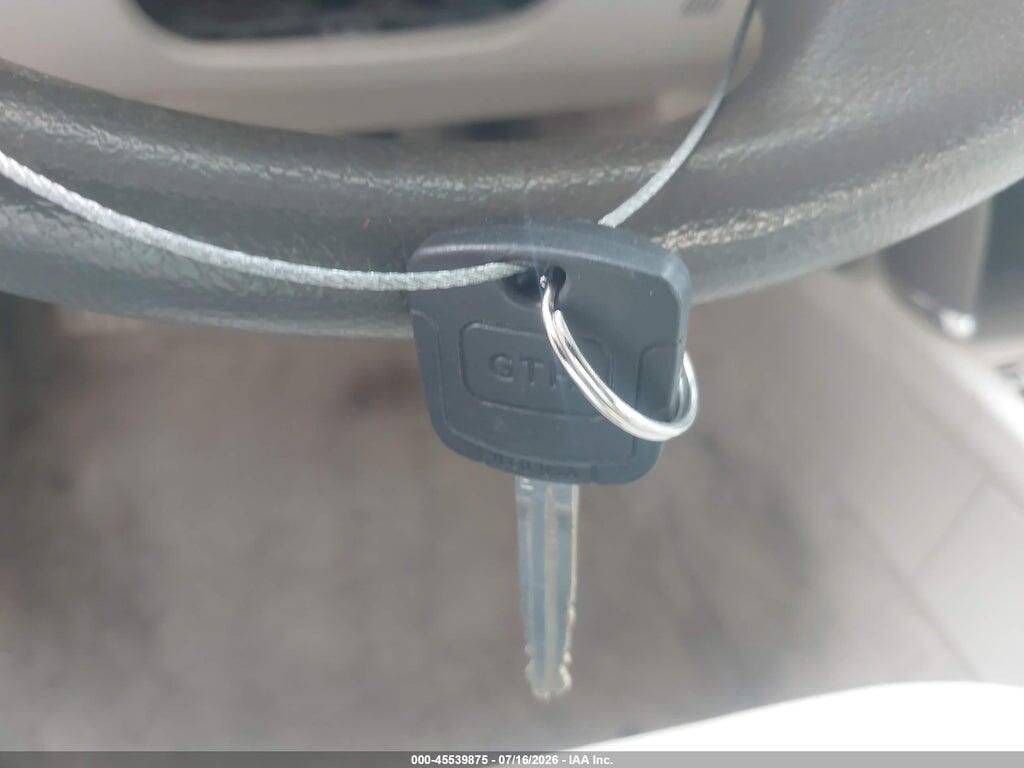 4T1BF3EK5AU048814 2010 TOYOTA CAMRY photo no. 11
