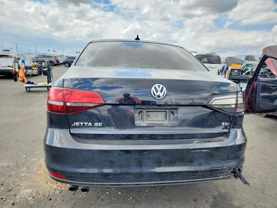 2017 VOLKSWAGEN JETTA SE — Фото 6 из 12
