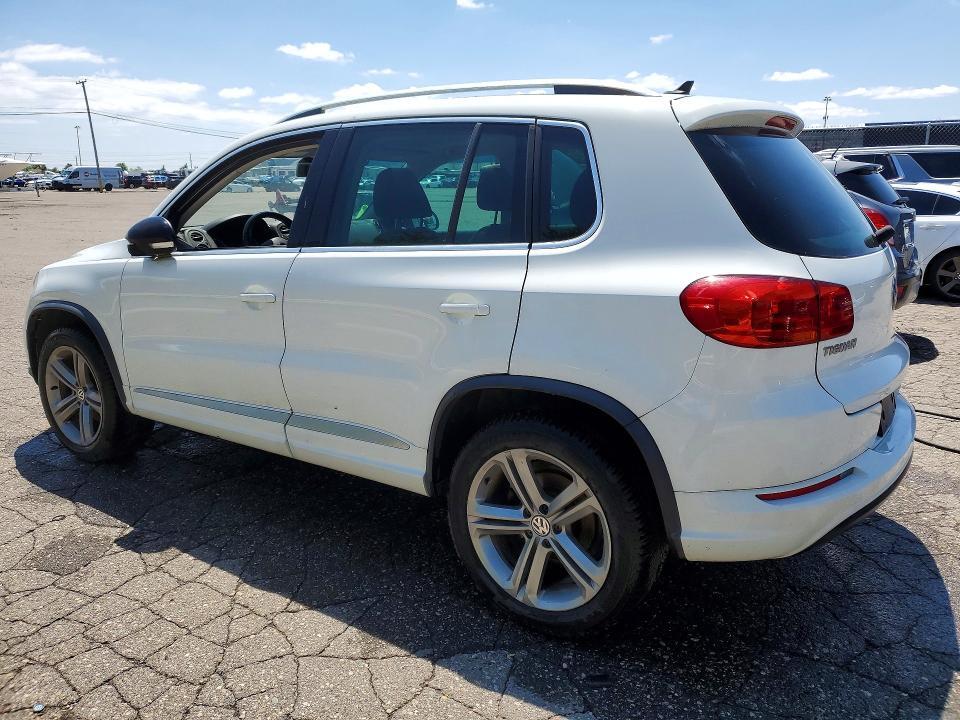 2017 VOLKSWAGEN TIGUAN SPORT — Фото 2 из 13