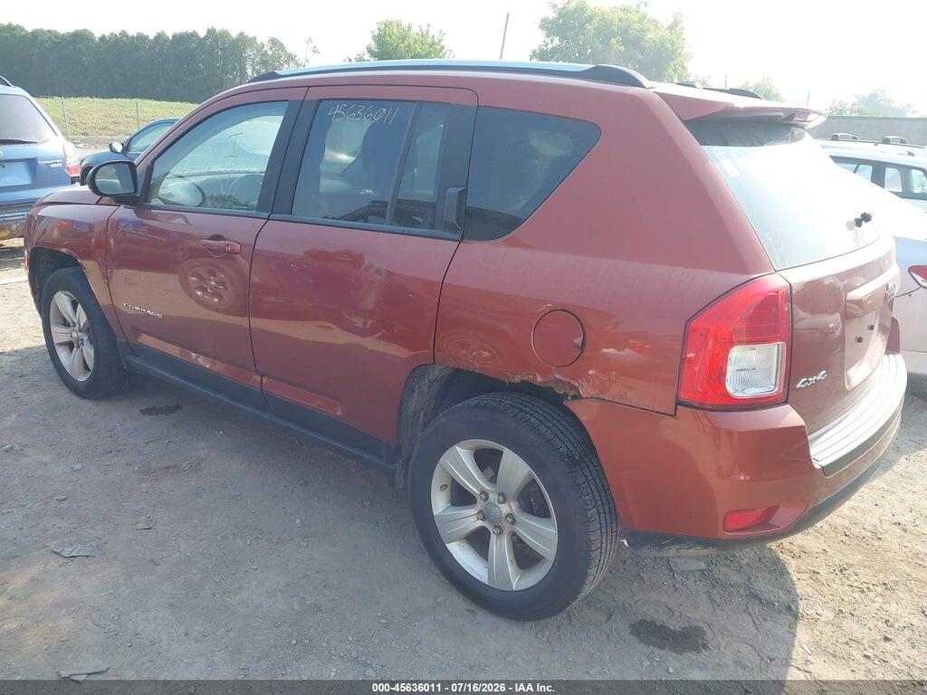 1C4NJDBB9CD567622 2012 JEEP COMPASS photo no. 3