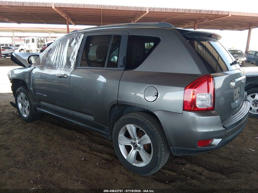 1C4NJCBA1CD618192 2012 JEEP COMPASS photo no. 3