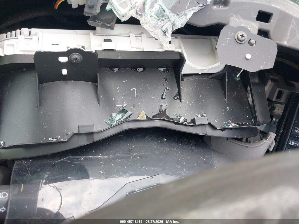 2T1BU4EE9AC533318 2010 TOYOTA COROLLA photo no. 7