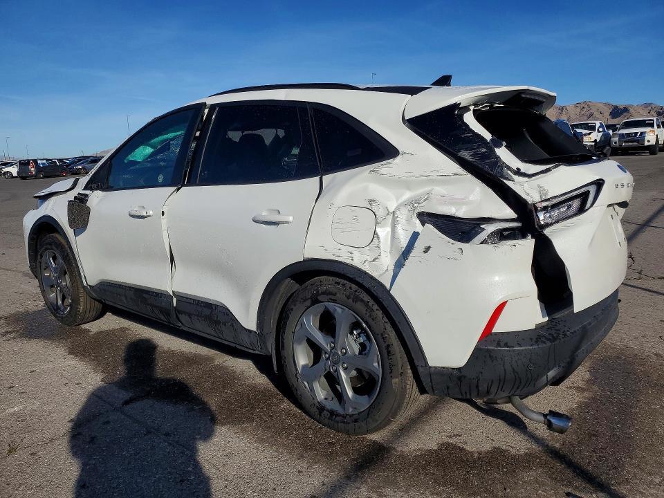 2026 FORD ESCAPE ST LINE — Фото 2 из 12