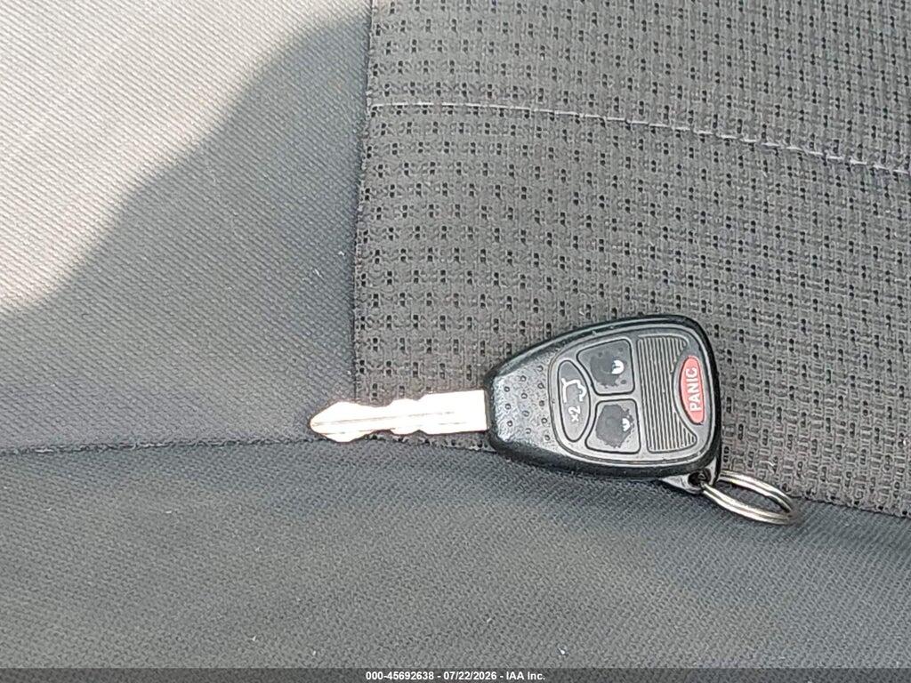 1C4PJMAK9CW203733 2012 JEEP LIBERTY photo no. 11