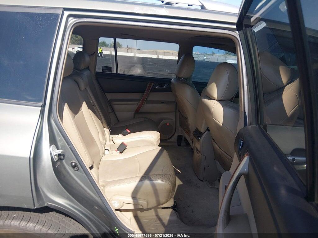 5TDDK3EH2AS021801 2010 TOYOTA HIGHLANDER photo no. 8