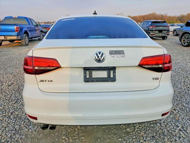 2017 VOLKSWAGEN JETTA SPORT — Фото 6 из 12