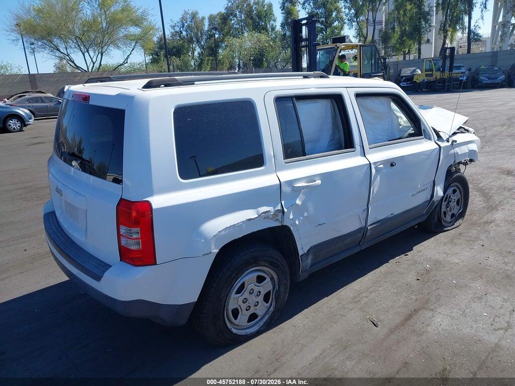 1C4NJPBA9CD724347 2012 JEEP PATRIOT photo no. 4
