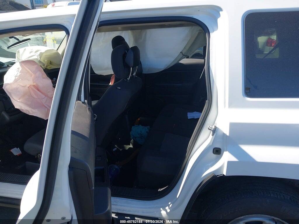 1C4NJPBA9CD724347 2012 JEEP PATRIOT photo no. 8