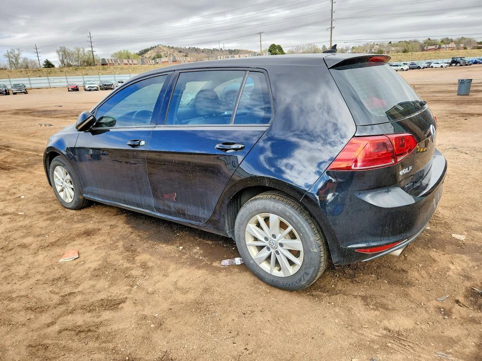2017 VOLKSWAGEN GOLF S — Фото 2 из 12