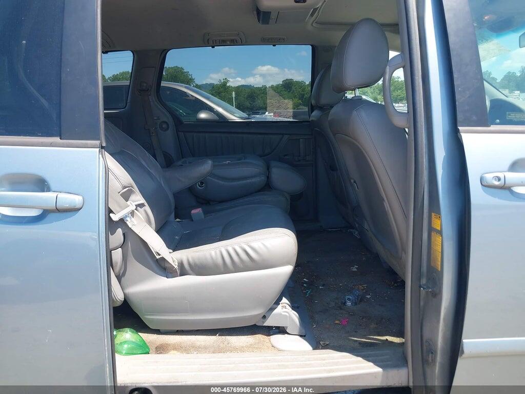 5TDYK4CC9AS320720 2010 TOYOTA SIENNA photo no. 8