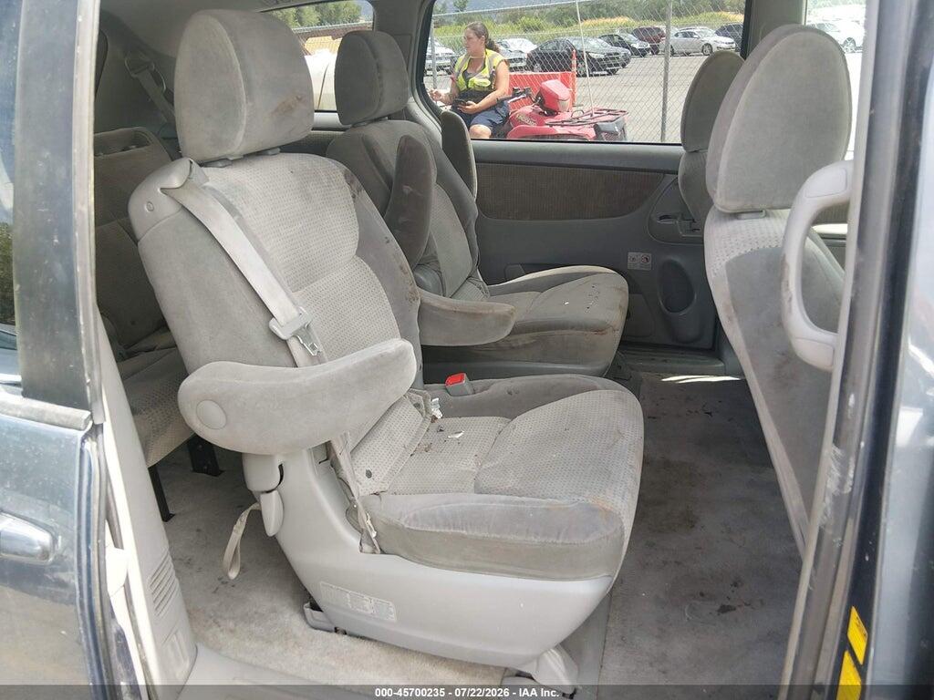 5TDJK4CC5AS032601 2010 TOYOTA SIENNA photo no. 8