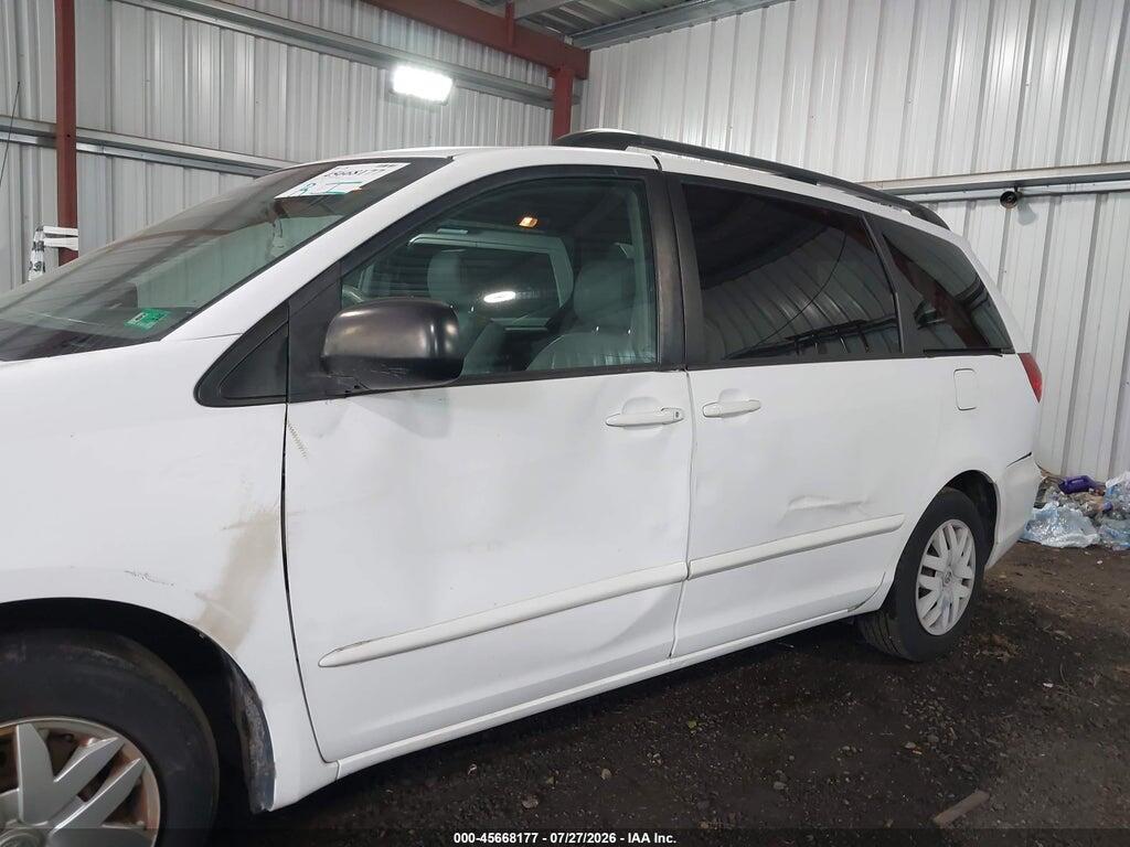 5TDKK4CC2AS303800 2010 TOYOTA SIENNA photo no. 6