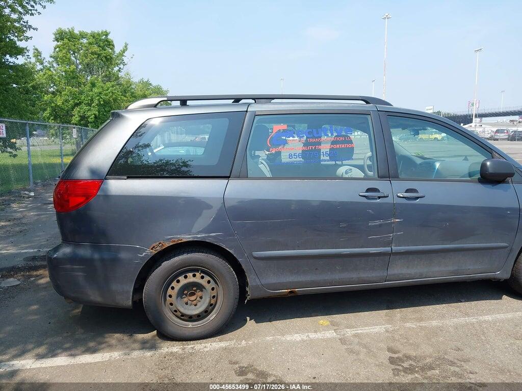 5TDKK4CC1AS303643 2010 TOYOTA SIENNA photo no. 12