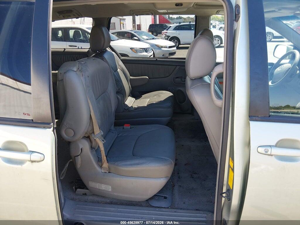5TDYK4CC5AS290499 2010 TOYOTA SIENNA photo no. 8