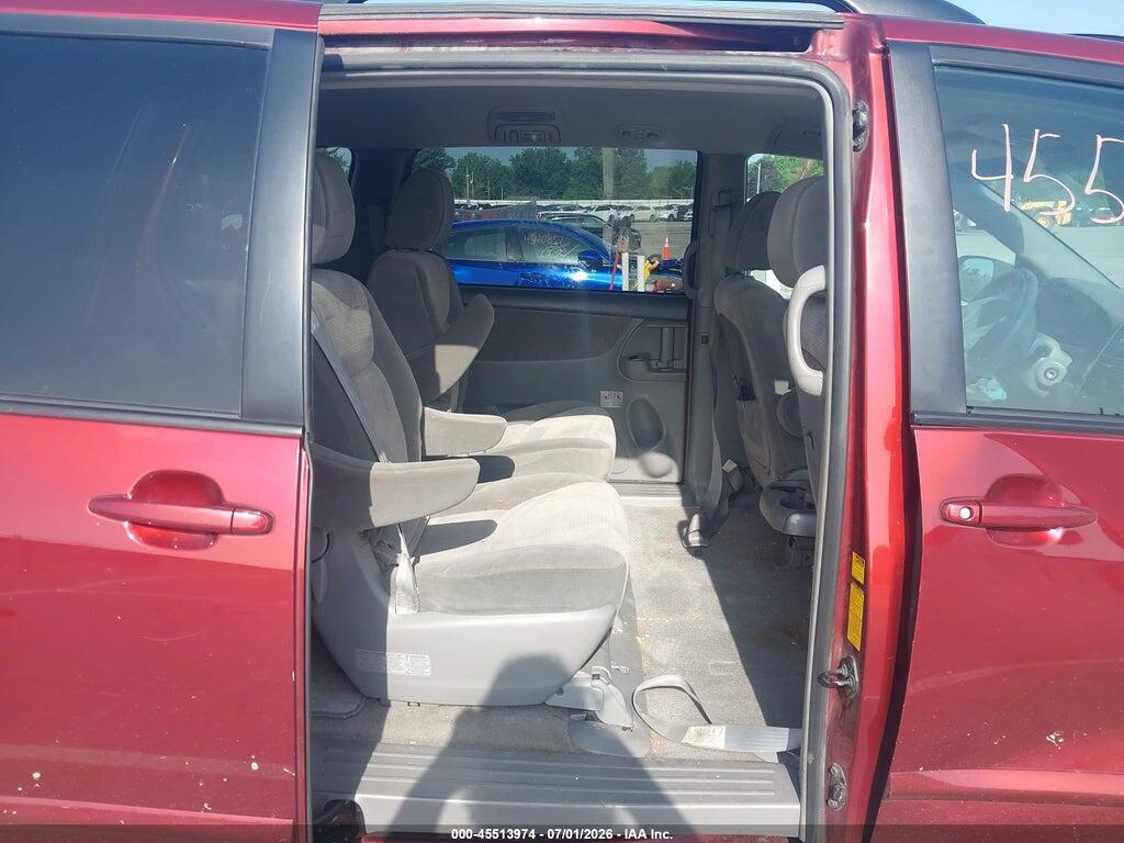 5TDKK4CC2AS323836 2010 TOYOTA SIENNA photo no. 8