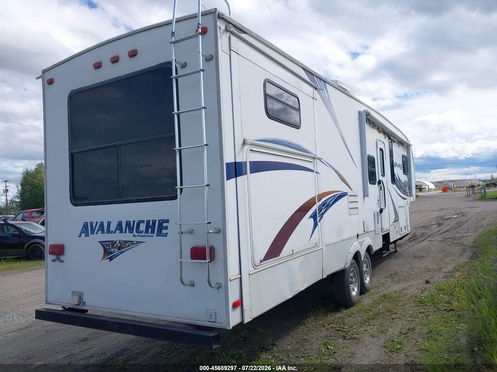 4YDF34127CE760648 2012 KEYSTONE AVALANCHE 5TH WHEEL photo no. 4