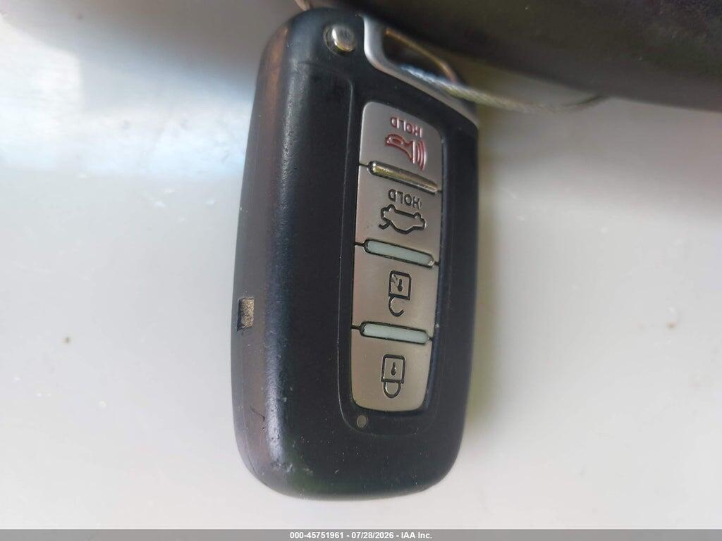5NPEC4AC6BH291509 2011 HYUNDAI SONATA photo no. 11