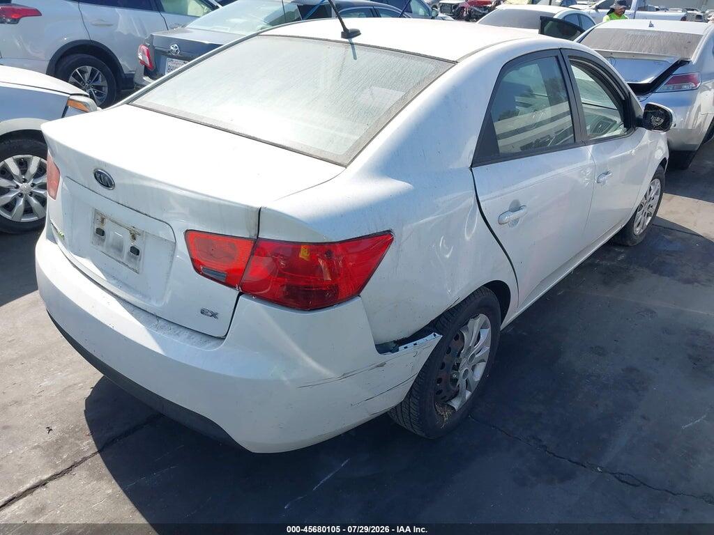 KNAFU4A2XC5636239 2012 KIA FORTE photo no. 4