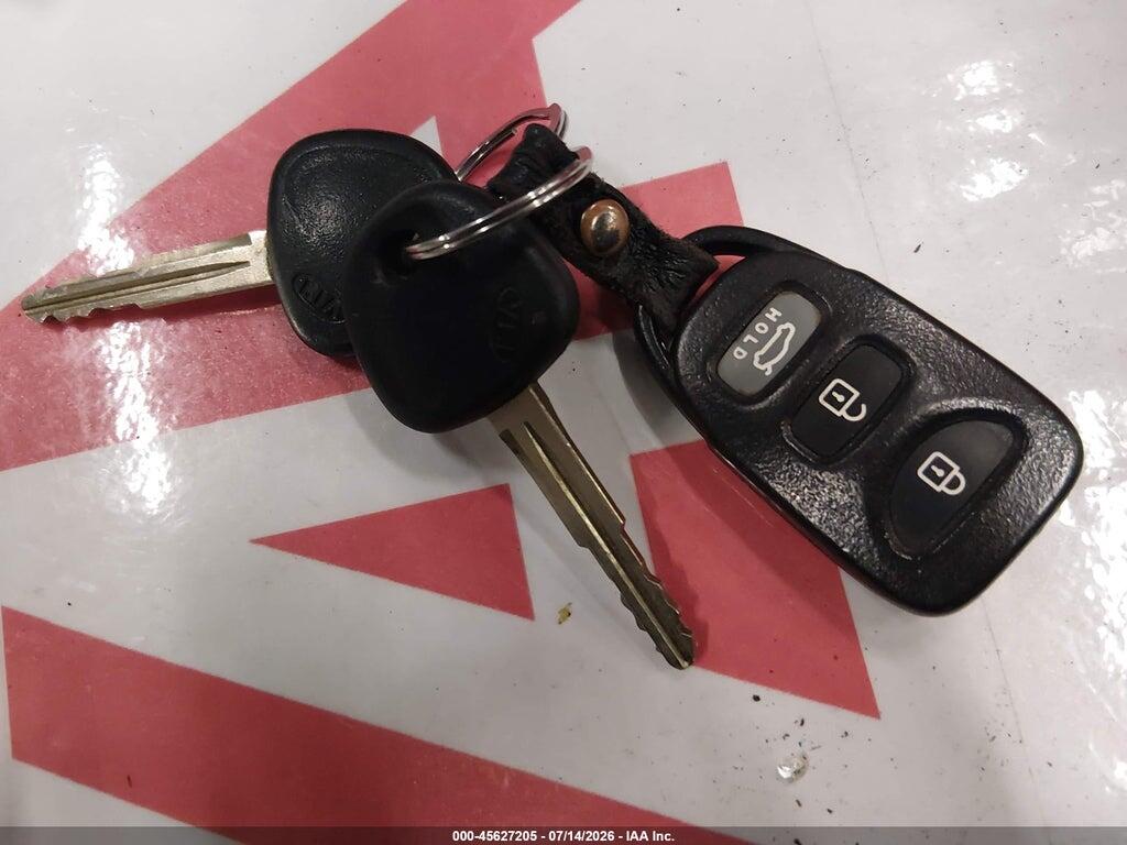 KNAFW6A33C5593698 2012 KIA FORTE KOUP photo no. 11