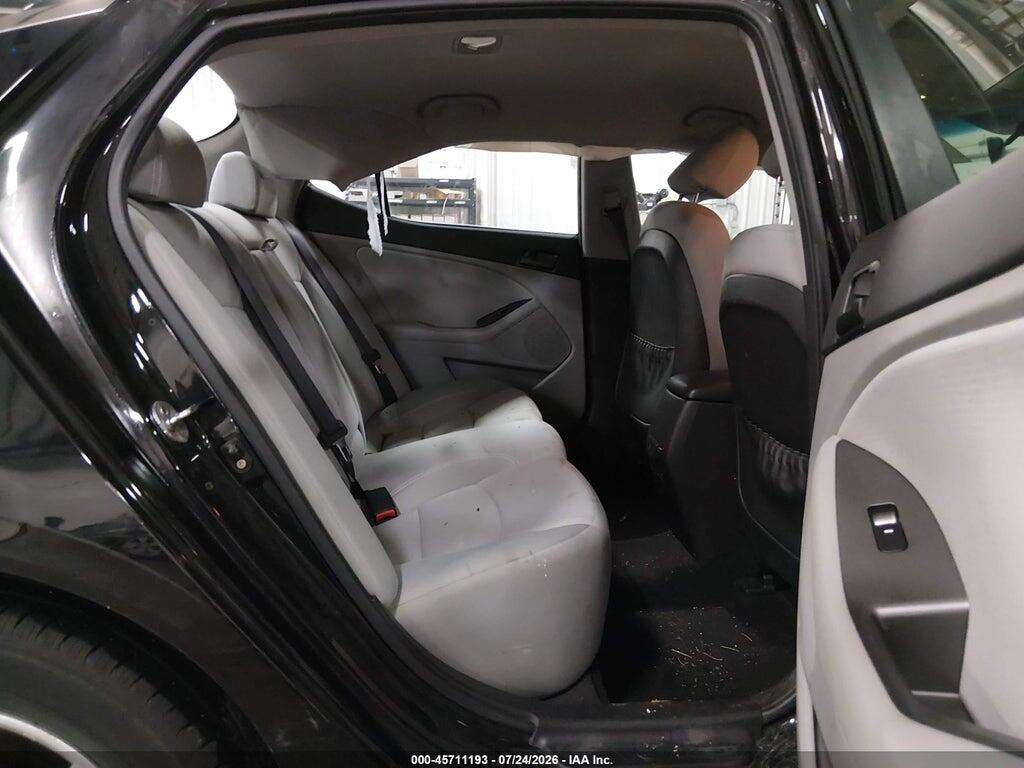 KNAGM4A70C5288516 2012 KIA OPTIMA photo no. 8