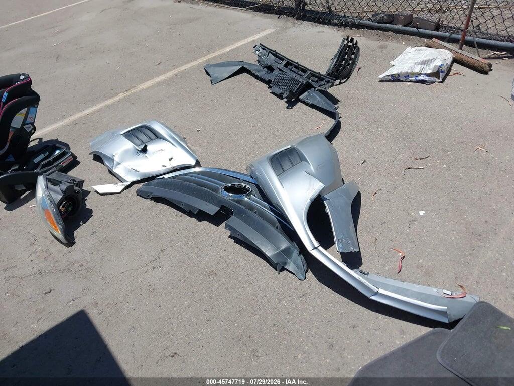 2V4RW3D16AR231072 2010 VOLKSWAGEN ROUTAN photo no. 11