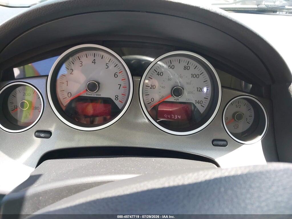 2V4RW3D16AR231072 2010 VOLKSWAGEN ROUTAN photo no. 7