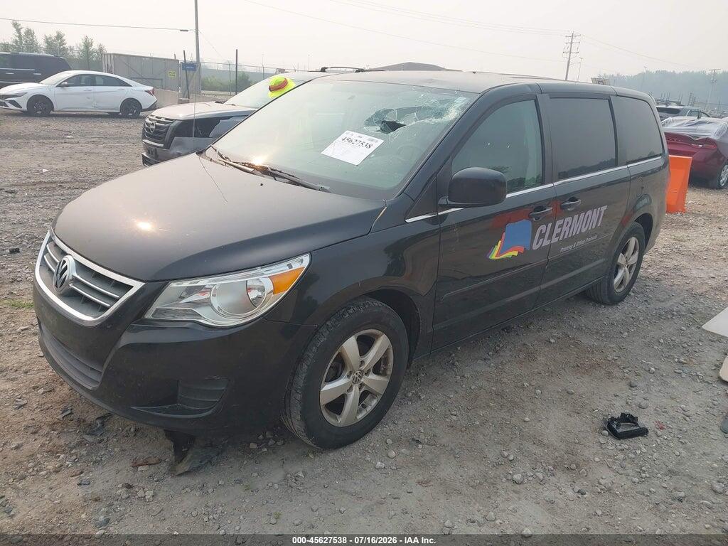 2V4RW3D11AR424407 2010 VOLKSWAGEN ROUTAN photo no. 2