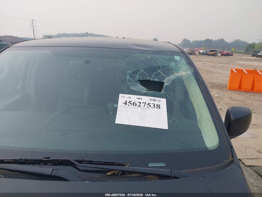 2V4RW3D11AR424407 2010 VOLKSWAGEN ROUTAN photo no. 6