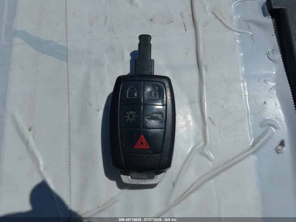 YV1382MS3A2506399 2010 VOLVO S40 photo no. 11